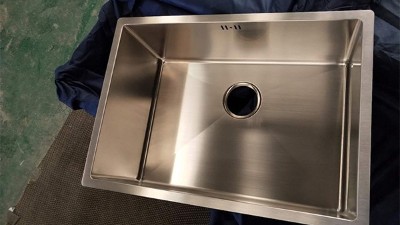 廚（chú）房水槽台下盆