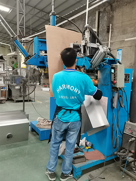 廚房水槽台下盆（pén）