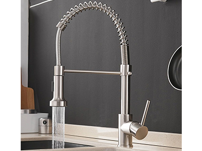 廚房水槽（cáo）龍頭