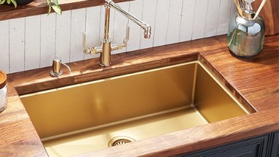 草莓视频IOS下载不鏽鋼水槽廠告訴您，納米水槽（cáo）搭配實木櫥櫃效果更佳哦（ò）！