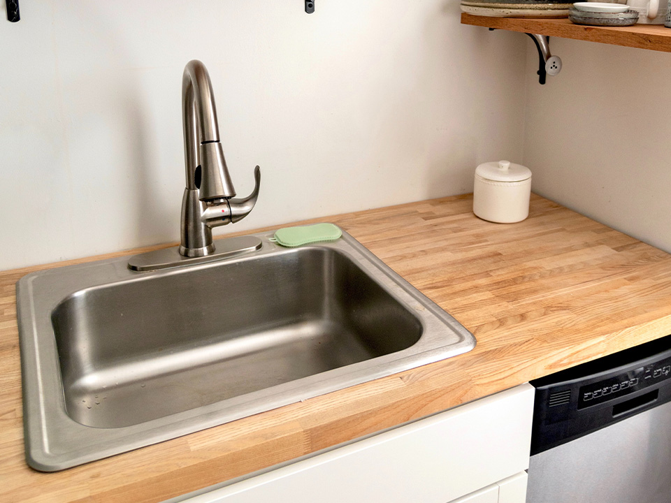 不鏽鋼洗菜盆生（shēng）產基地