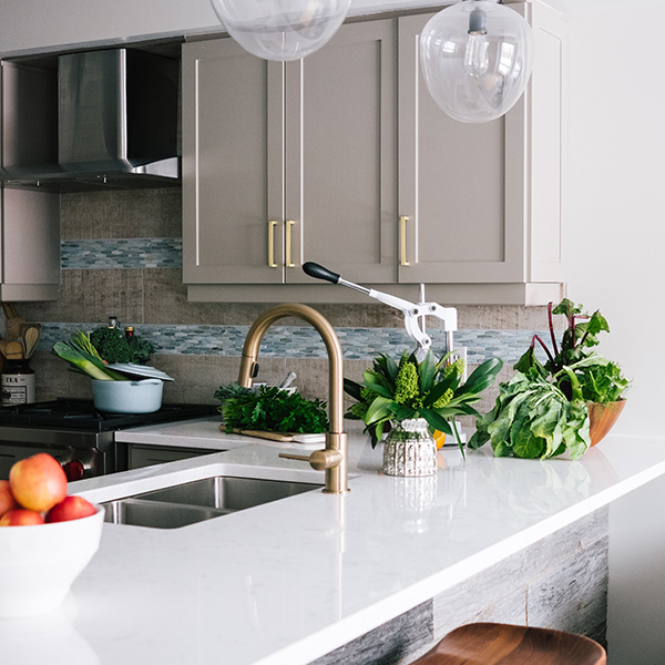 黑色洗（xǐ）菜盆（pén）