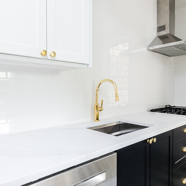 廚房不鏽鋼洗菜盆（pén）