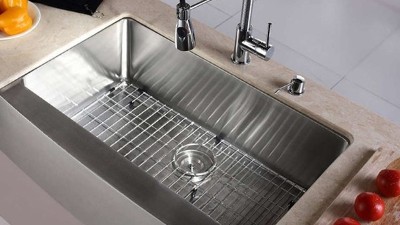 不（bú）鏽鋼水槽（cáo）定製